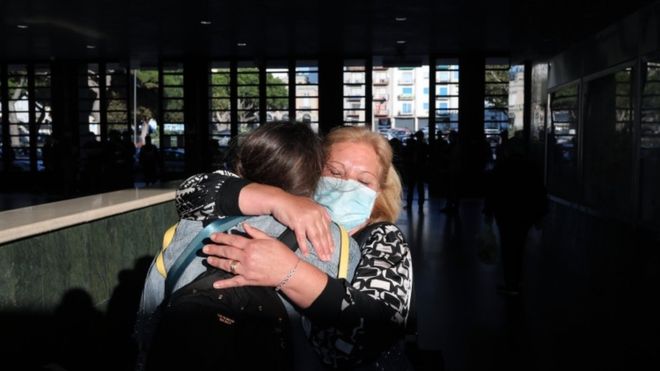Coronavirus: Italy’s Conte offers hope as travel restrictions end