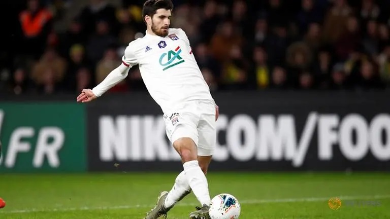 Football: Rennes buy Lyon striker Terrier for €15 million