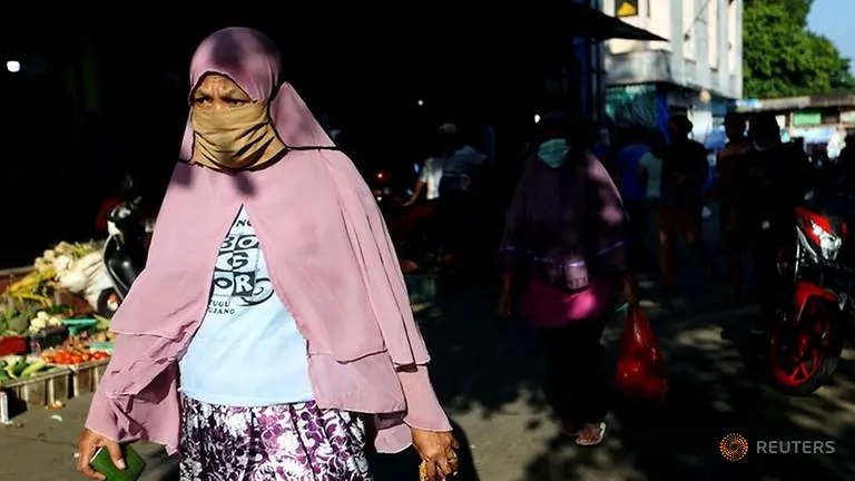 In record daily jump, Indonesia reports 1,624 new COVID-19 cases