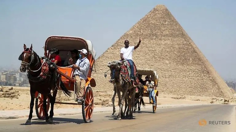 Egypt reopens airports, welcomes tourists to pyramids after COVID-19 closure