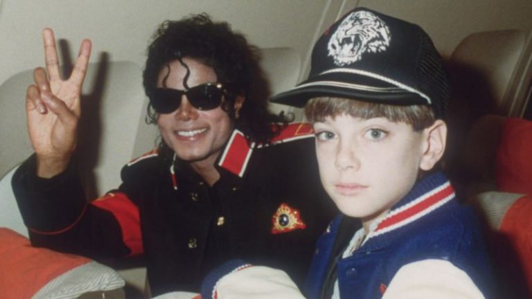 Michael Jackson: Court dismisses lawsuit from accuser James Safechuck