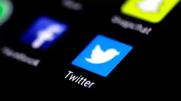 Twitter down for many users due to issues with internal systems