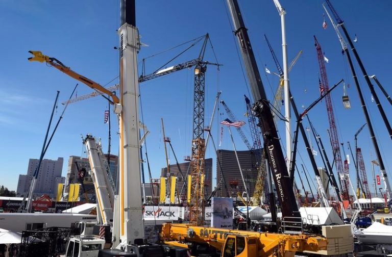 US business borrowing for equipment falls 13% in September: ELFA
