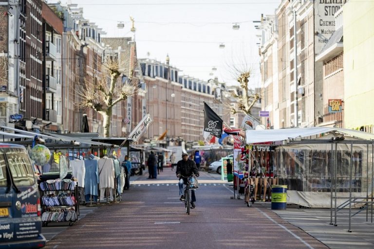 Dutch lockdown to last at least to mid-February, says health chief