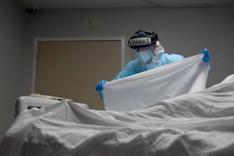 US marks 277,000 Covid cases in 24 hours, a new record