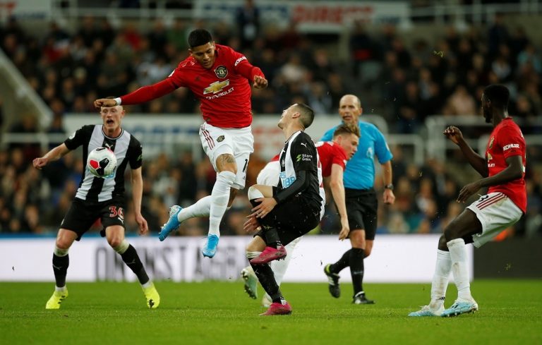 Man United’s Marcos Rojo completes Boca switch