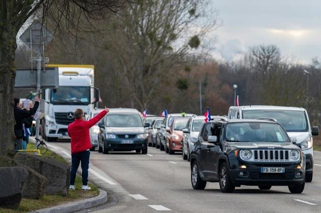 Paris deploys police as protest convoy approaches capital