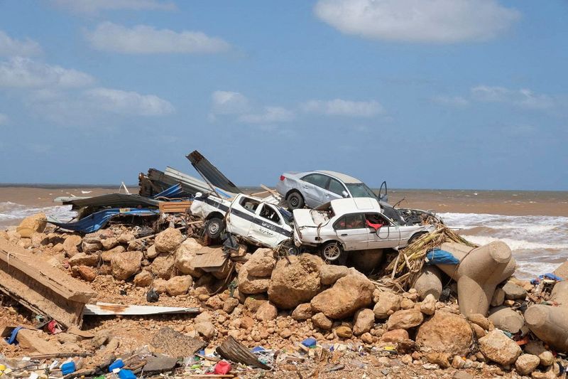 Libya floods wipe out quarter of city, thousands dead